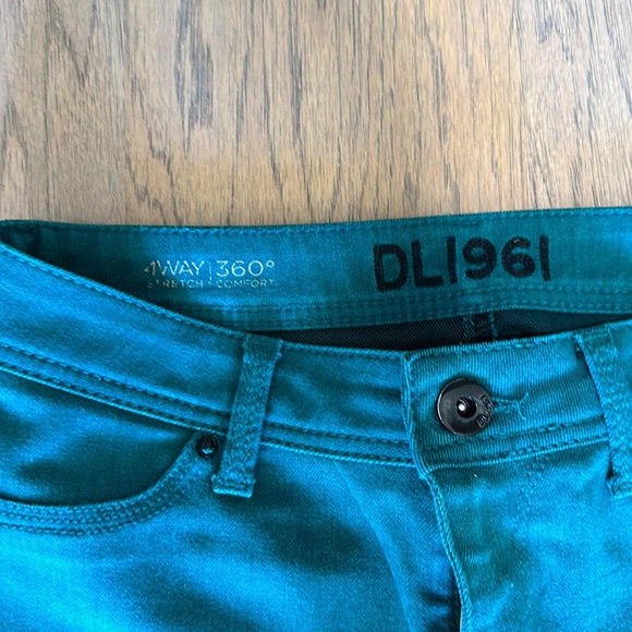 DL1961 Green Emma Jeans - Picture 2 of 5